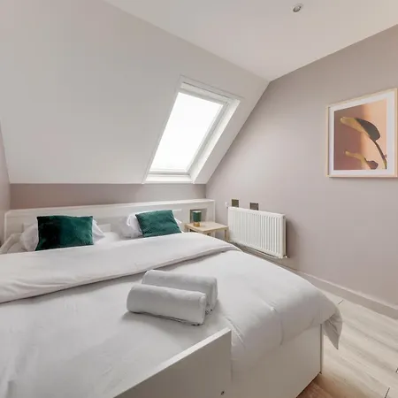 Duplex With Parking Appartamento Sannois